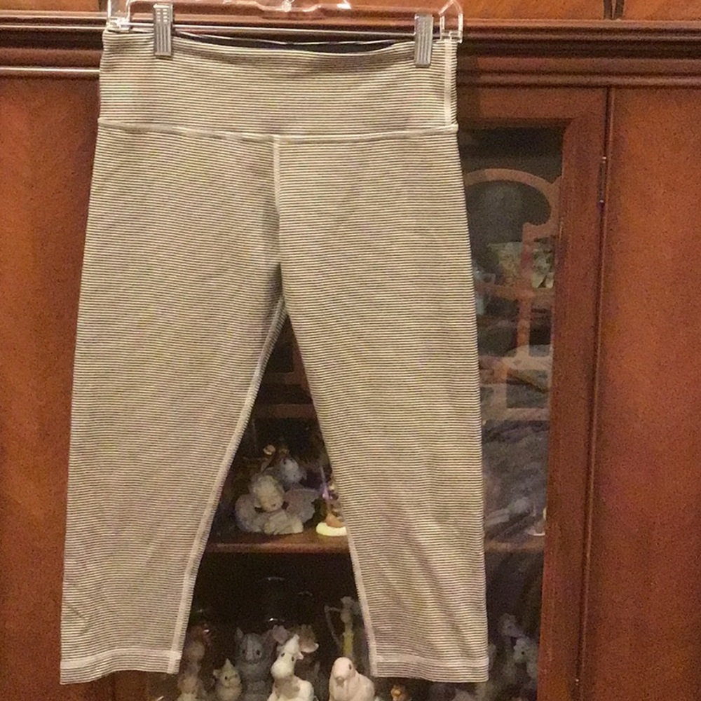 Lululemon cropped leggings
